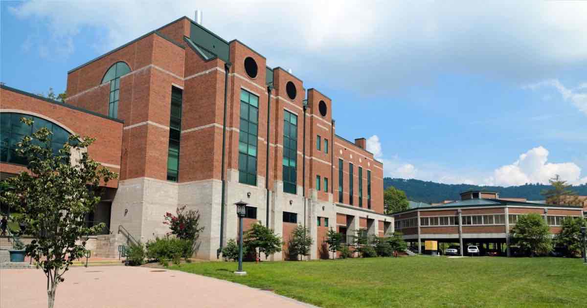 University campus walkways and commuter mobility